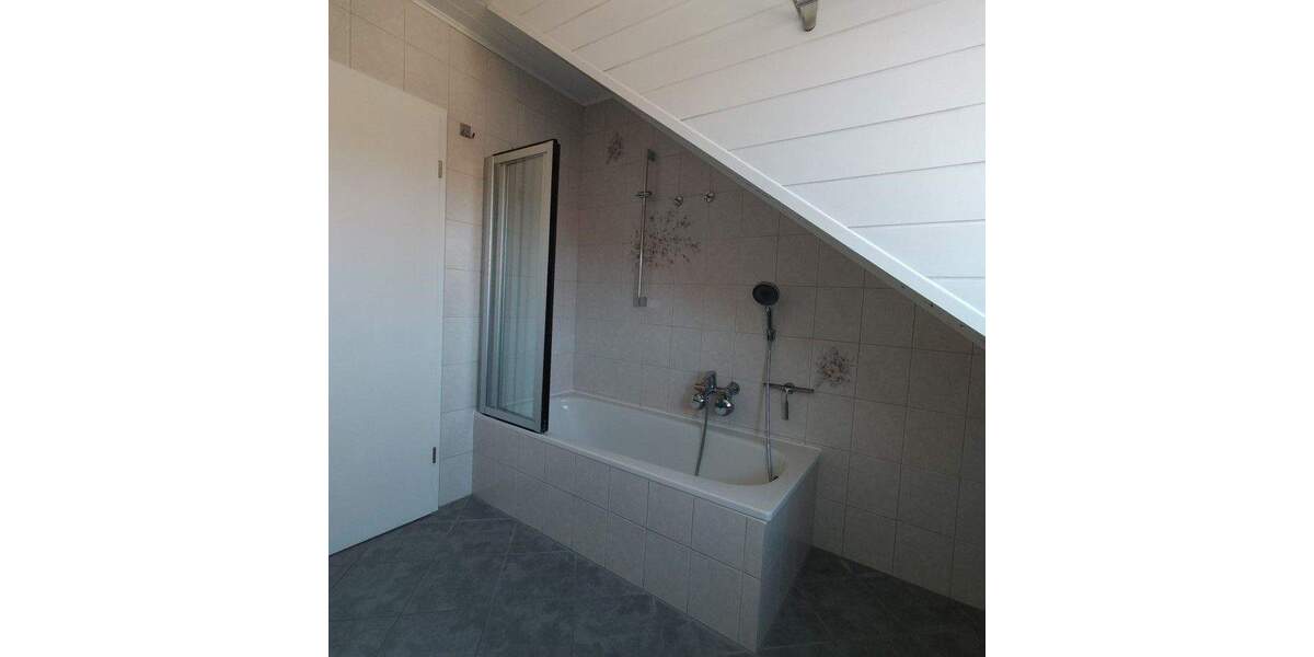 Etagenwohnung Hersbruck Altensittenbach - 3 Zimmer, 111 m&sup2;, 890&euro; | Angebot:25706193