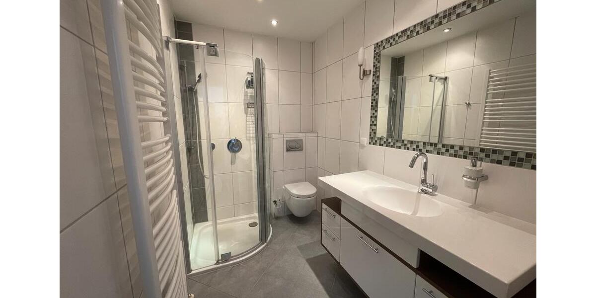 Doppelhaushälfte Hambühren - 4 Zimmer, 120 m&sup2;, 1.250&euro; | Angebot:25980730