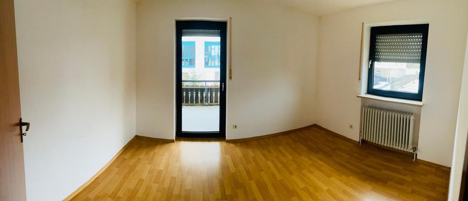 Etagenwohnung Marktredwitz - 4 Zimmer, 110 m&sup2;, 950&euro; | Angebot:26090306