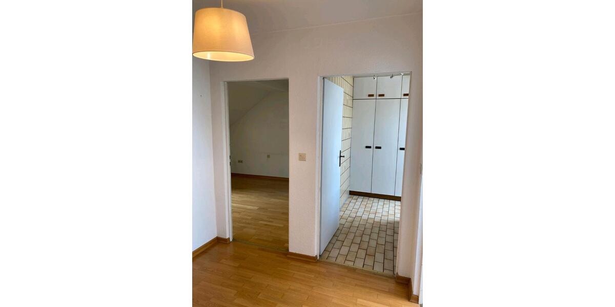 Dachgeschoßwohnung Berlin Tempelhof-Schöneberg - 2.5 Zimmer, 65 m&sup2;, 690&euro; | Angebot:26326114