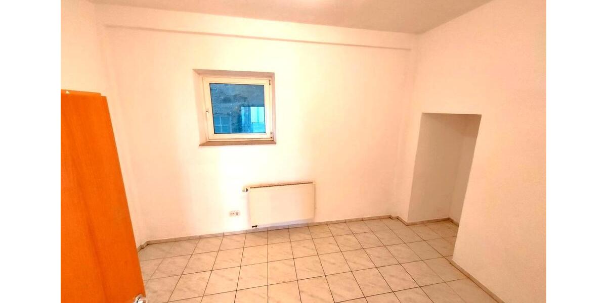 Erdgeschoßwohnung Oettingen in Bayern - 4 Zimmer, 85 m&sup2;, 755&euro; | Angebot:26006535