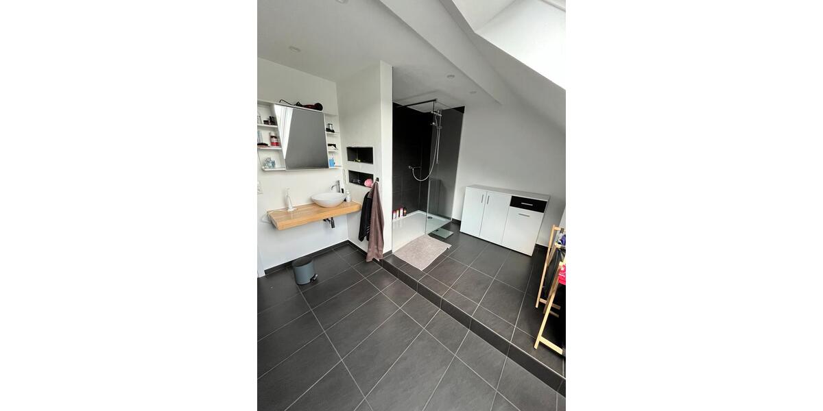 Dachgeschoßwohnung Heidenheim an der Brenz Aufhausen - 3 Zimmer, 90 m&sup2;, 1.200&euro; | Angebot:23449191