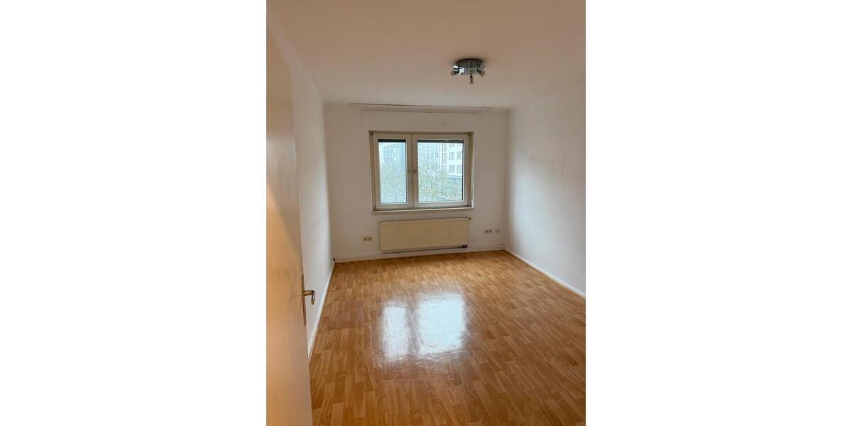 2 ZKB mit Balkon 2 zimmer