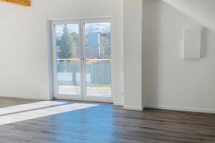 Wohnung Rottenburg an der Laaber - 4 Zimmer, 110 m&sup2;, 1.190&euro; | Angebot:24214341