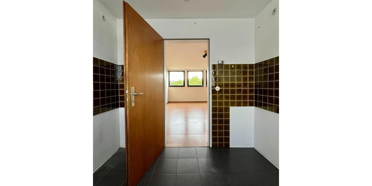 Große 4-Zimmerwohnung mit Doppelgarage. Ideal für Homeoffice 4 zimmer