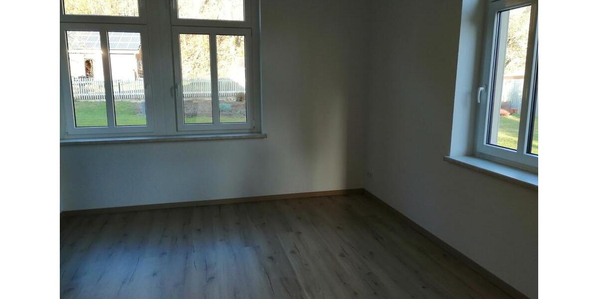 Erdgeschoßwohnung Mülsen - 2 Zimmer, 52 m&sup2;, 340&euro; | Angebot:24731640