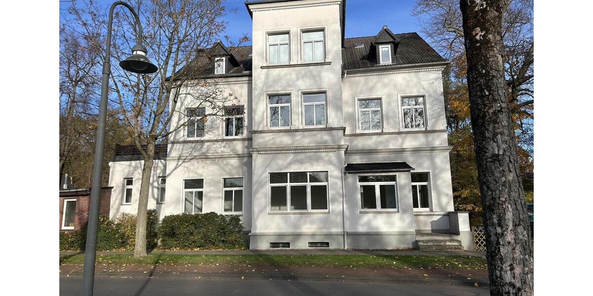 Büros mit kleiner Halle zimmer