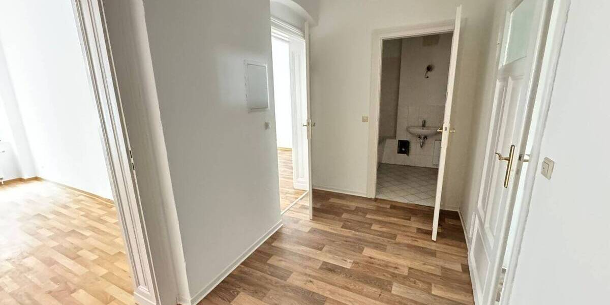 Etagenwohnung Görlitz Innenstadt - 3 Zimmer, 69 m&sup2;, 400&euro; | Angebot:26189198