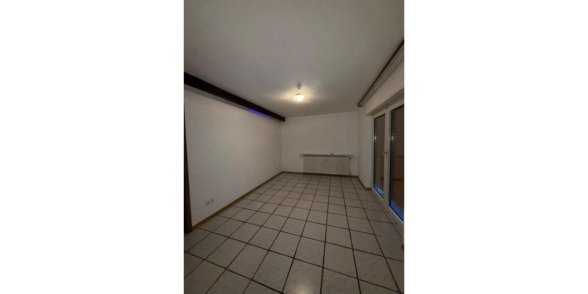 Erdgeschoßwohnung Flieden - 4 Zimmer, 120 m&sup2;, 850&euro; | Angebot:24773449