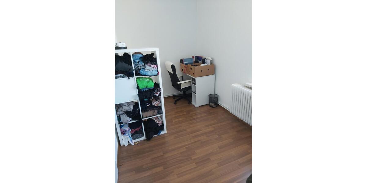 Etagenwohnung Wilhelmshaven - 3 Zimmer, 68 m&sup2;, 430&euro; | Angebot:26663775