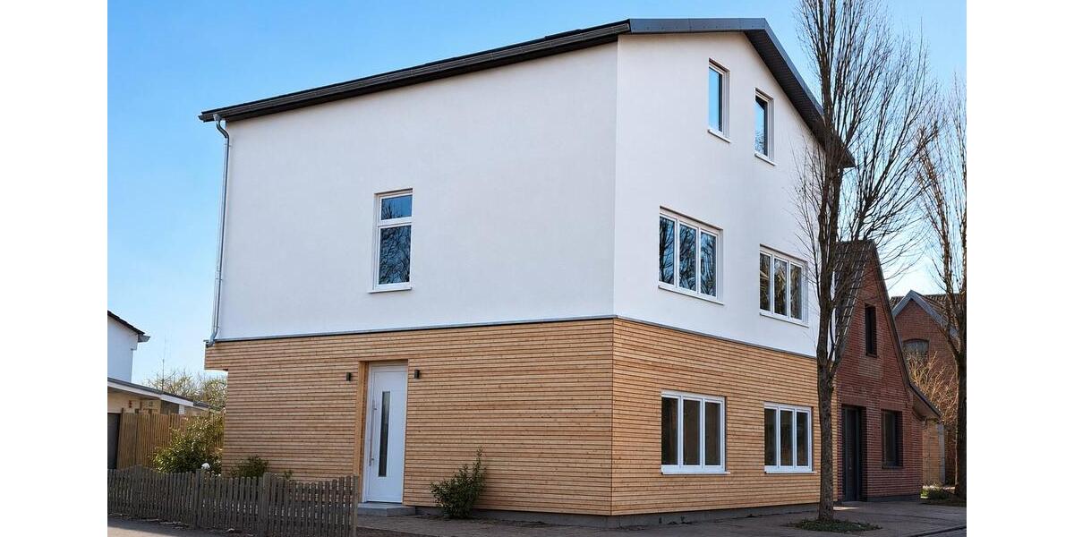 Erdgeschoßwohnung Heide - 3 Zimmer, 72 m&sup2;, 750&euro; | Angebot:26649692