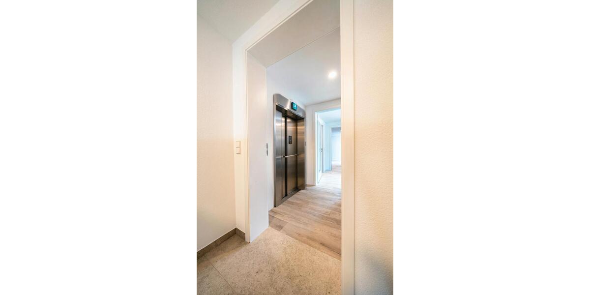 Dachgeschoßwohnung Mosbach - 2 Zimmer, 94 m&sup2;, 1.600&euro; | Angebot:26623096