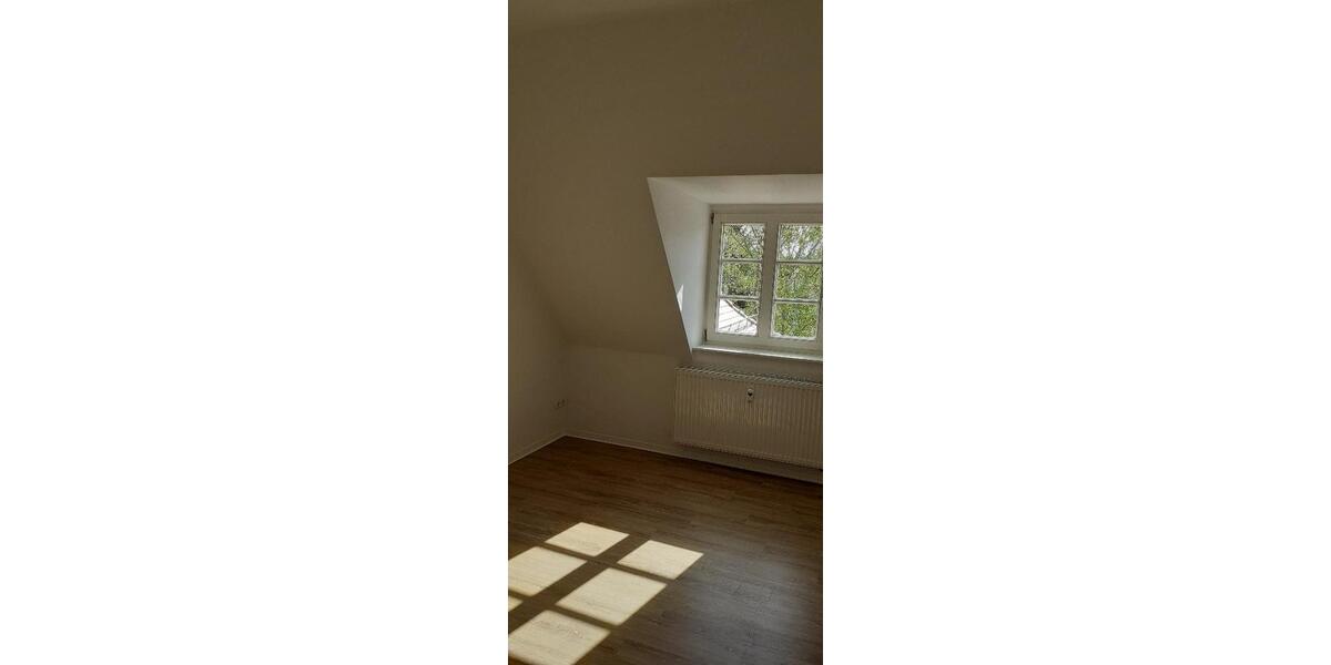 Etagenwohnung Altenburg - 4 Zimmer, 91 m&sup2;, 675&euro; | Angebot:24769379