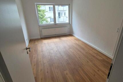 WG-Zimmer, Wohngemeinschaft, Frauen WG