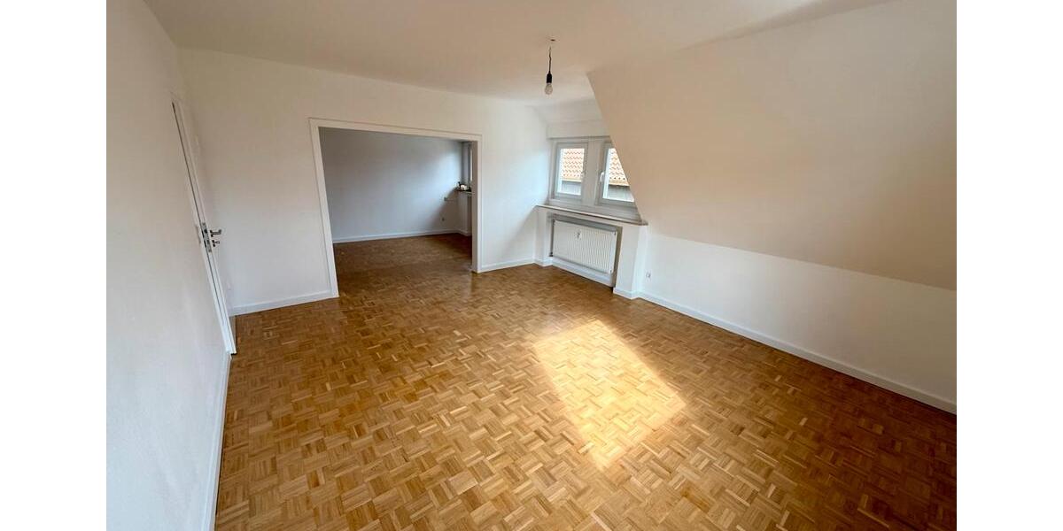 Dachgeschoßwohnung Bielefeld Heepen - 4 Zimmer, 82 m&sup2;, 998&euro; | Angebot:26642918