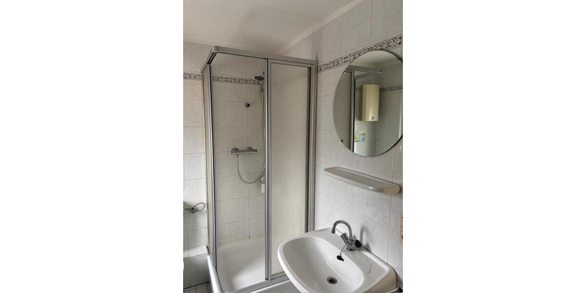 Dachgeschoßwohnung Bonn - 1 Zimmer, 16 m&sup2;, 330&euro; | Angebot:26689266