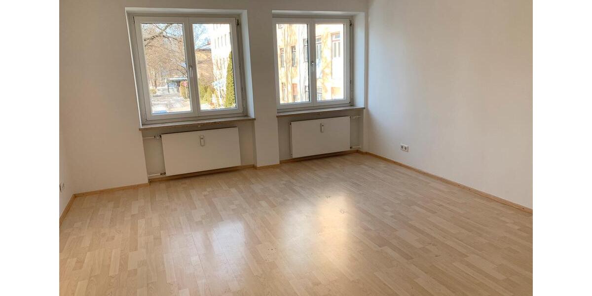 Etagenwohnung Geretsried - 3 Zimmer, 97 m&sup2;, 1.450&euro; | Angebot:24803138