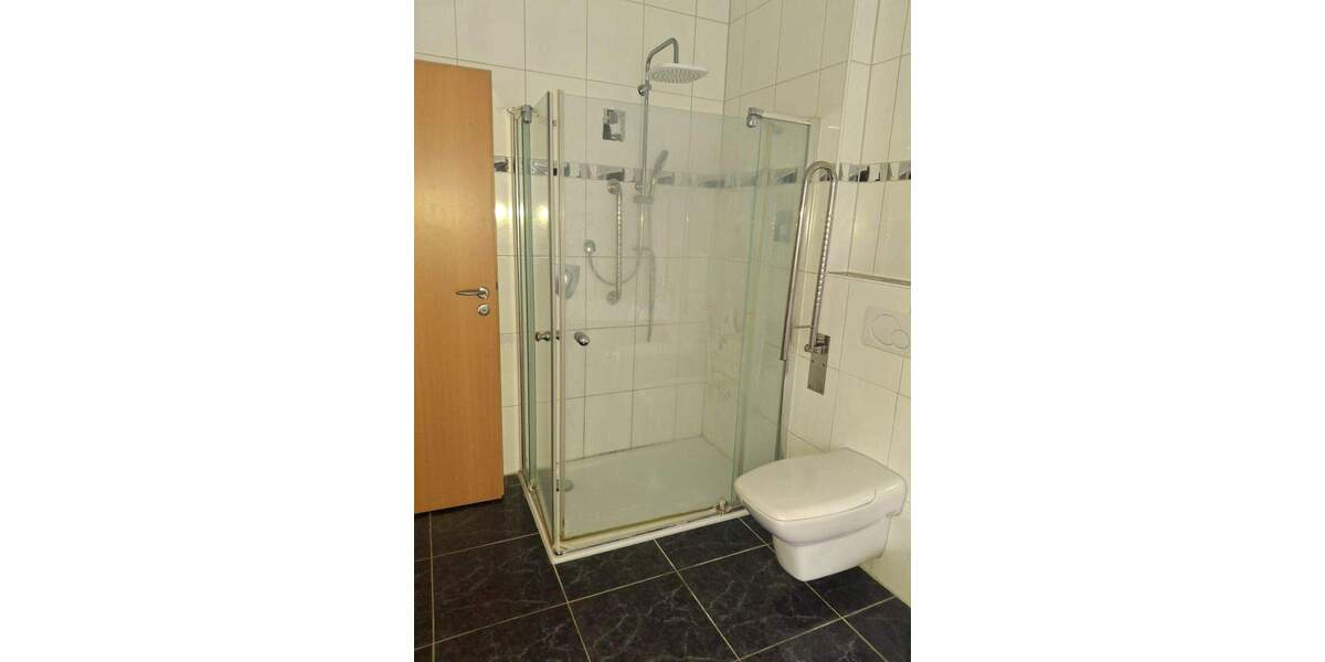 Etagenwohnung Bremerhaven Lehe - 3 Zimmer, 82 m&sup2;, 750&euro; | Angebot:24218814