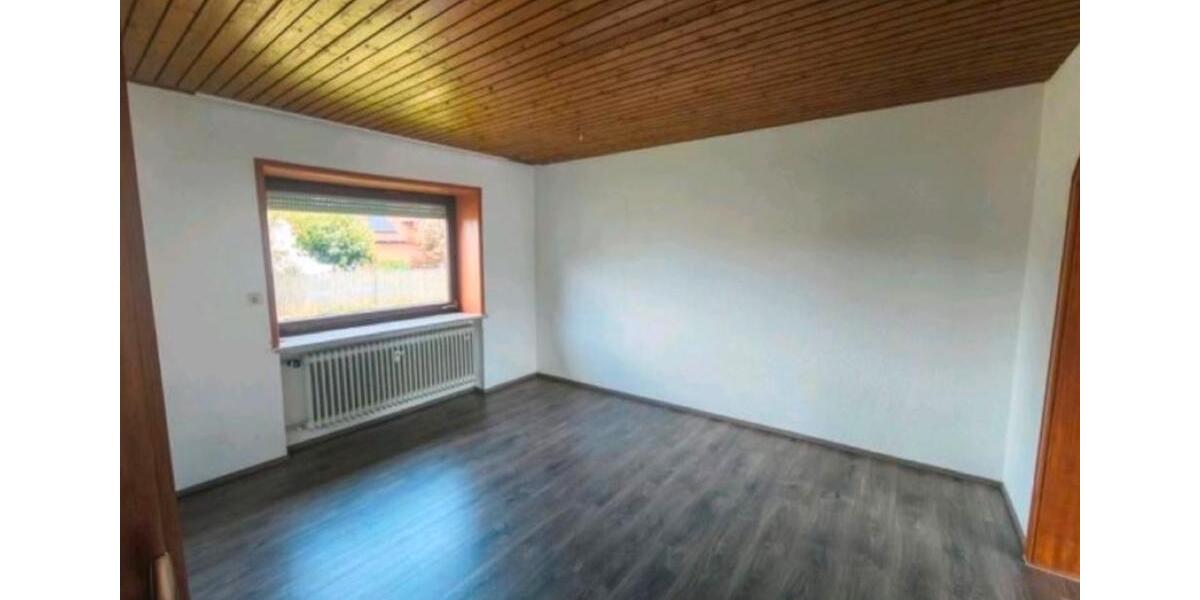Erdgeschoßwohnung Hutthurm - 5 Zimmer, 117 m&sup2;, 850&euro; | Angebot:25651007
