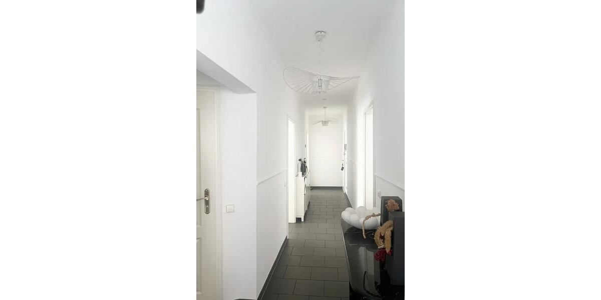 Etagenwohnung Mönchengladbach Nord - 3 Zimmer, 129 m&sup2;, 1.357&euro; | Angebot:26375180