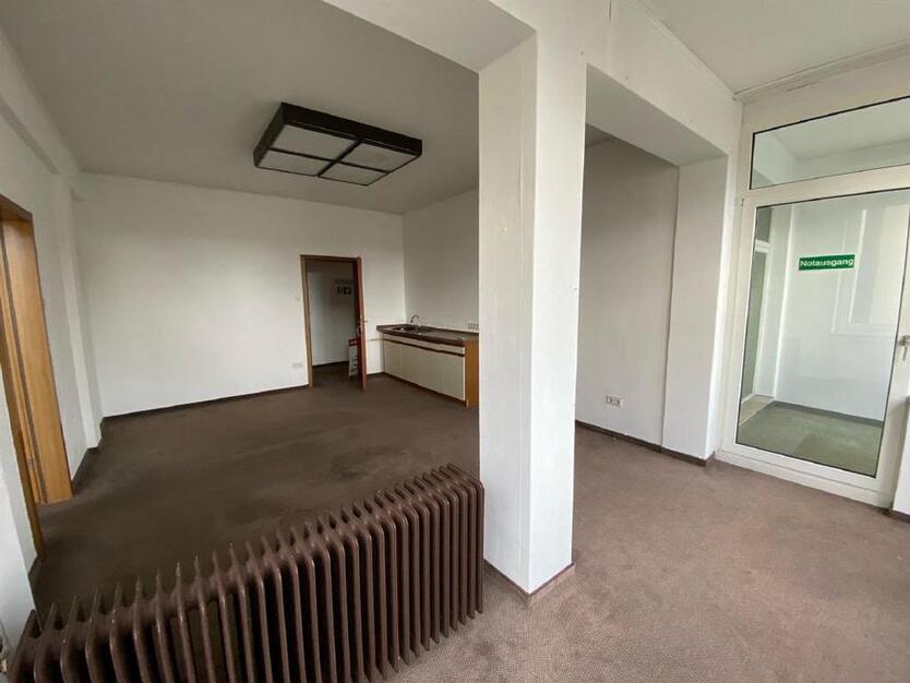 Gepflegte Büro-Praxisfläche mit Aufzug in zentraler Lage von Bad Salzuflen! zimmer