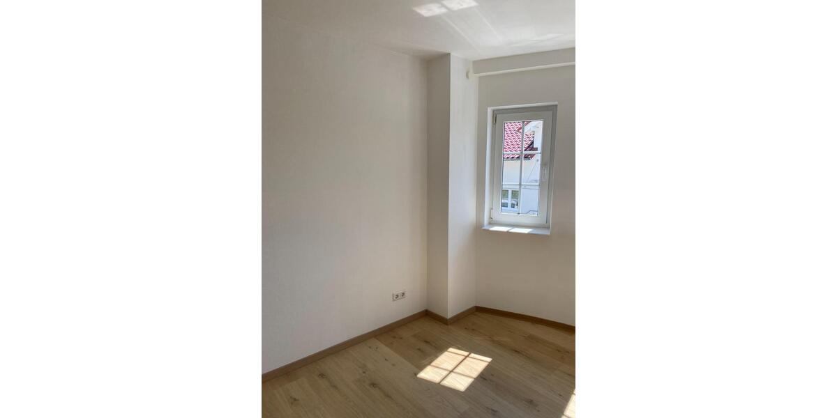 Etagenwohnung Karben - 3 Zimmer, 85 m&sup2;, 1.160&euro; | Angebot:25022420