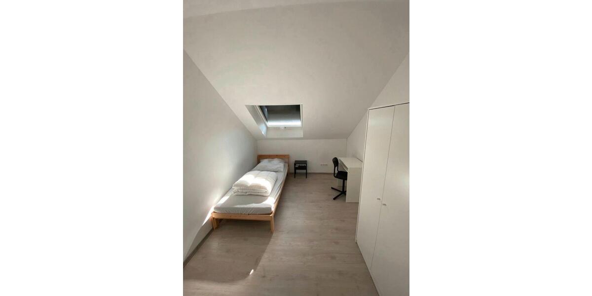 Kurzzeitvermietung möblierter Zimmer 3 zimmer