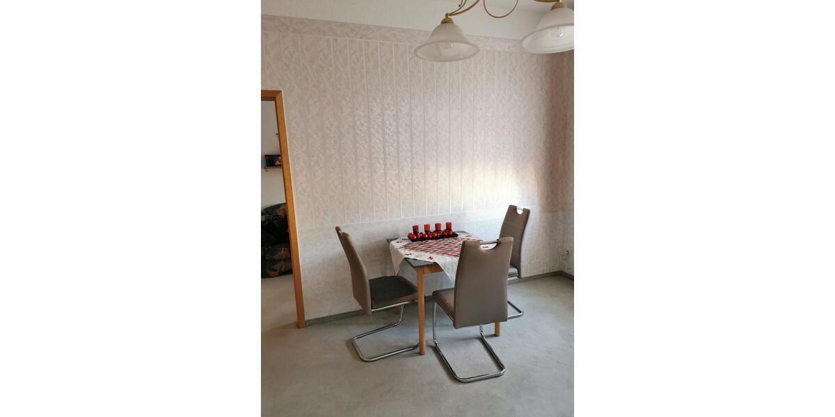 Etagenwohnung Bad Tabarz - 3 Zimmer, 57 m&sup2;, 210&euro; | Angebot:26538175