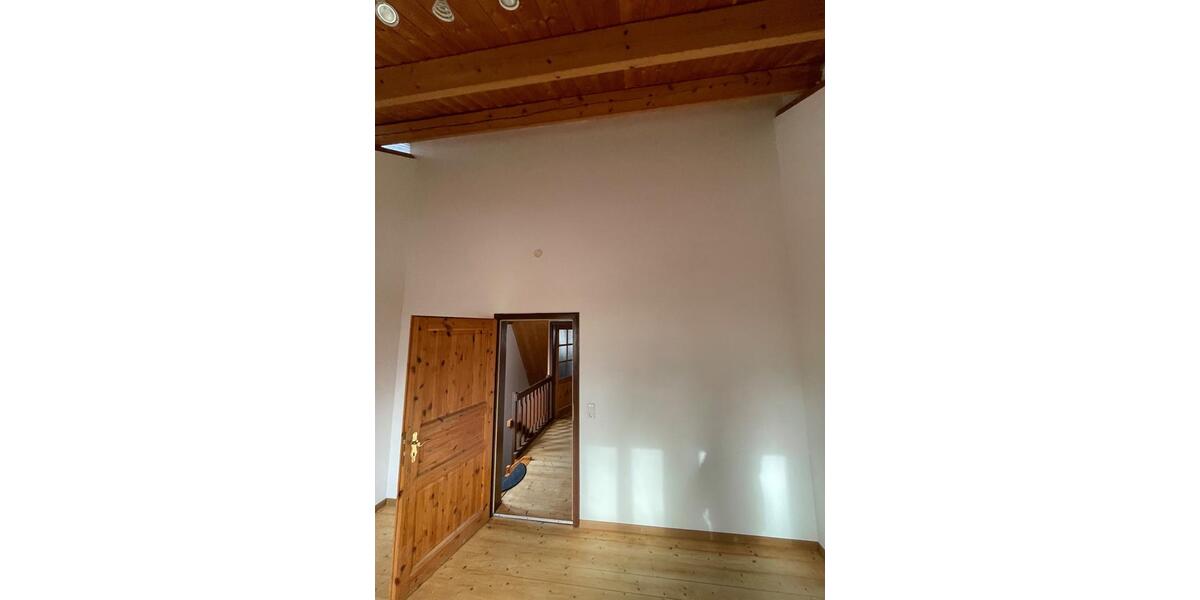 Etagenwohnung Reisbach Englmannsberg - 3 Zimmer, 76 m&sup2;, 620&euro; | Angebot:25637797