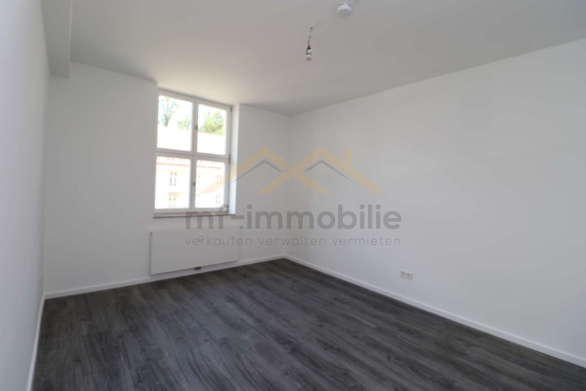 Seltenheit! 4 Zimmer, Küche, Bad, Balkon kurzfristig verfügbar 4 zimmer