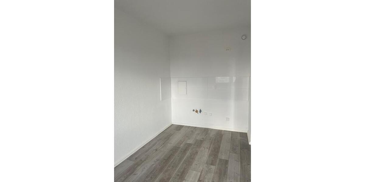 Etagenwohnung Halle (Saale) Silberhöhe - 3 Zimmer, 56 m&sup2;, 200&euro; | Angebot:26681666
