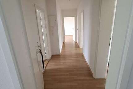 Wohnung Bitterfeld-Wolfen Wolfen - 2 Zimmer, 74 m&sup2;, 481&euro; | Angebot:25284699