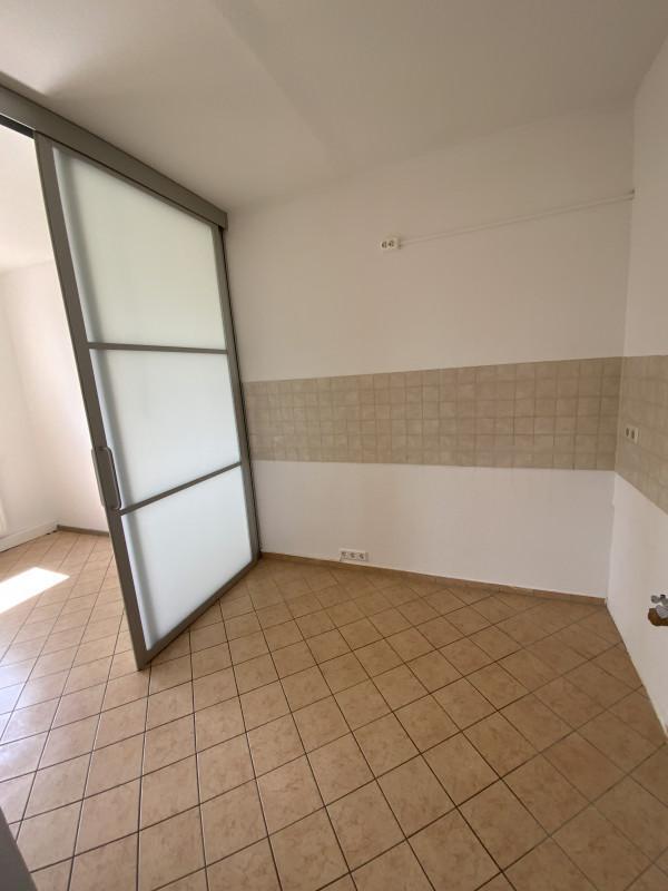 4 -Zimmerwohnung mit Balkon in ruhiger Wohnlage zimmer