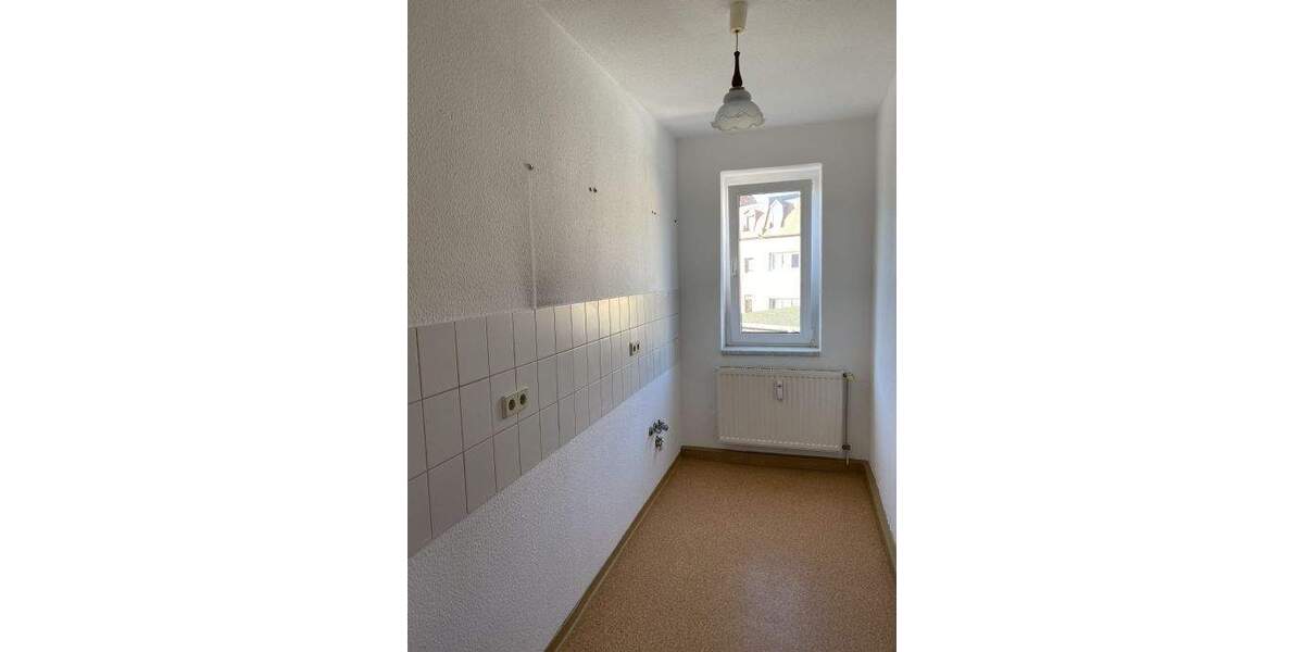 Etagenwohnung Bernburg Bergstadt - 2 Zimmer, 45 m&sup2;, 300&euro; | Angebot:26554572