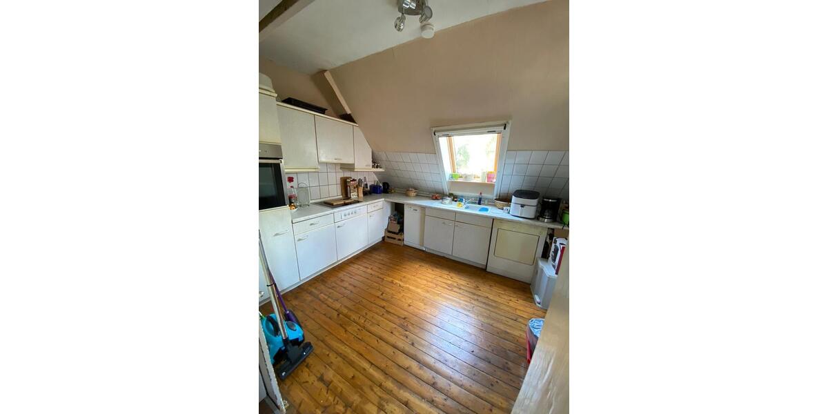 Etagenwohnung Stolzenau - 3 Zimmer, 140 m&sup2;, 600&euro; | Angebot:26095458