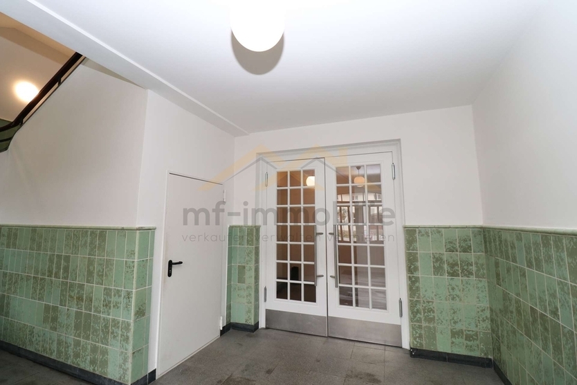 großzügige Erdgeschoßwohnung 2 Zimmer 84m² mit Einbauküche