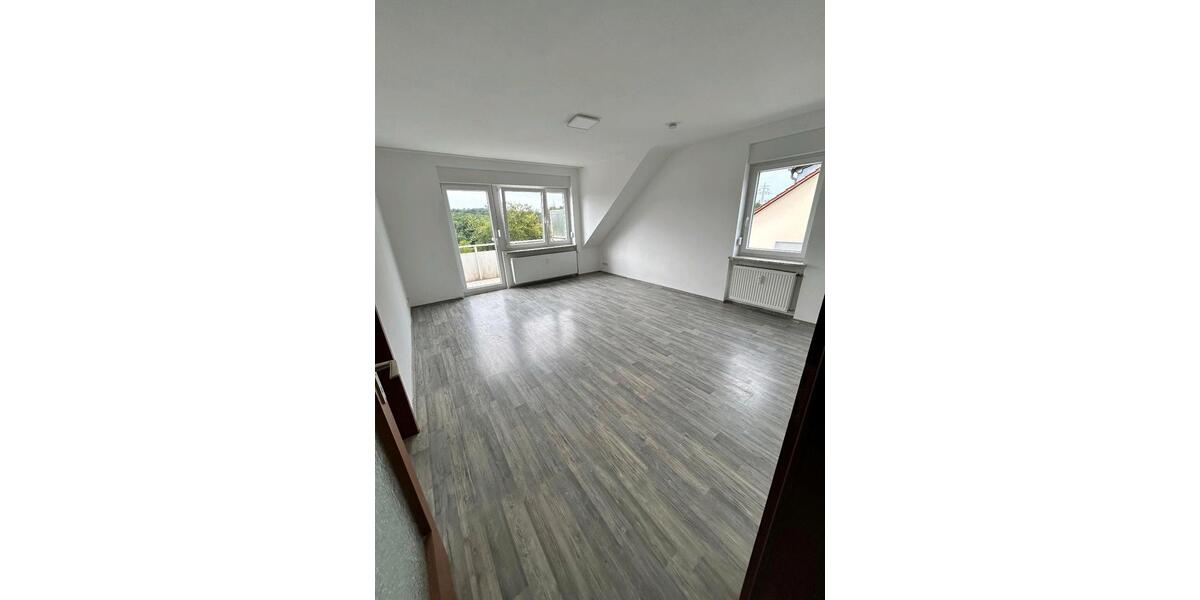Dachgeschoßwohnung Völklingen - 2 Zimmer, 54 m&sup2;, 530&euro; | Angebot:25966525