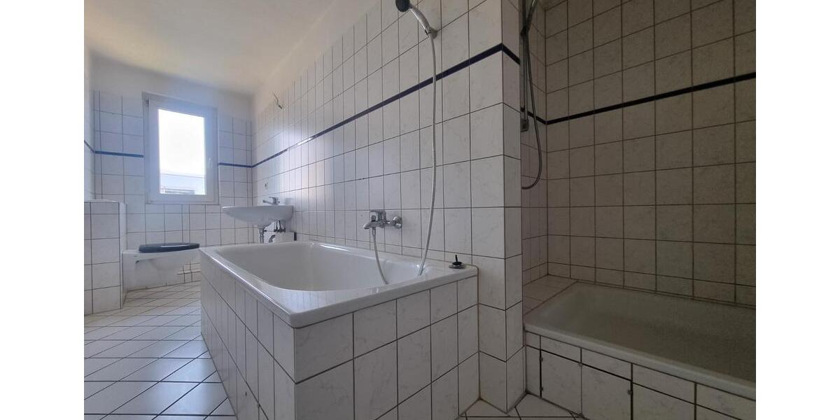 Dachgeschoßwohnung Blankenburg (Harz) - 3 Zimmer, 95 m&sup2;, 570&euro; | Angebot:26420057