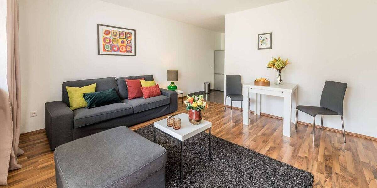 Etagenwohnung Frankfurt am Main Westend-Süd - 2 Zimmer, 48 m&sup2;, 1.810&euro; | Angebot:26824537