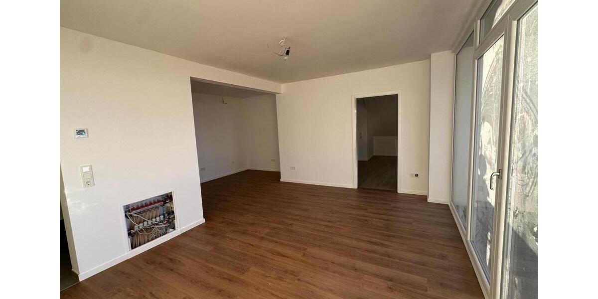Dachgeschoßwohnung Wiehl - 2 Zimmer, 75 m&sup2;, 910&euro; | Angebot:24697644