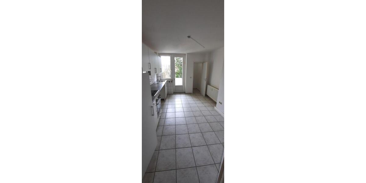 Etagenwohnung Bremerhaven Mitte - 4 Zimmer, 138 m&sup2;, 828&euro; | Angebot:22093029