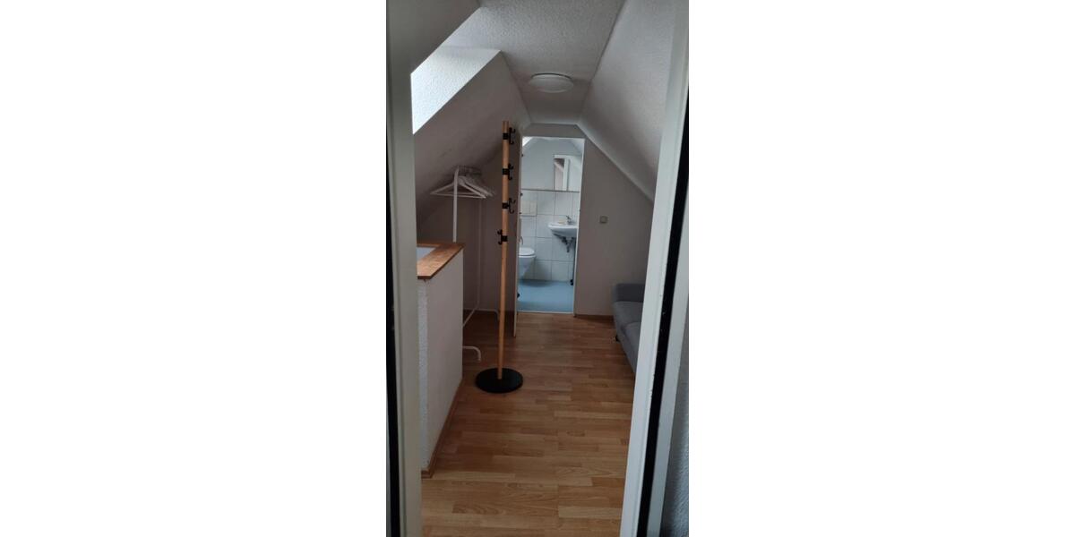 Dachgeschoßwohnung Jena Kernberge - 1 Zimmer, 28 m&sup2;, 299&euro; | Angebot:26234033