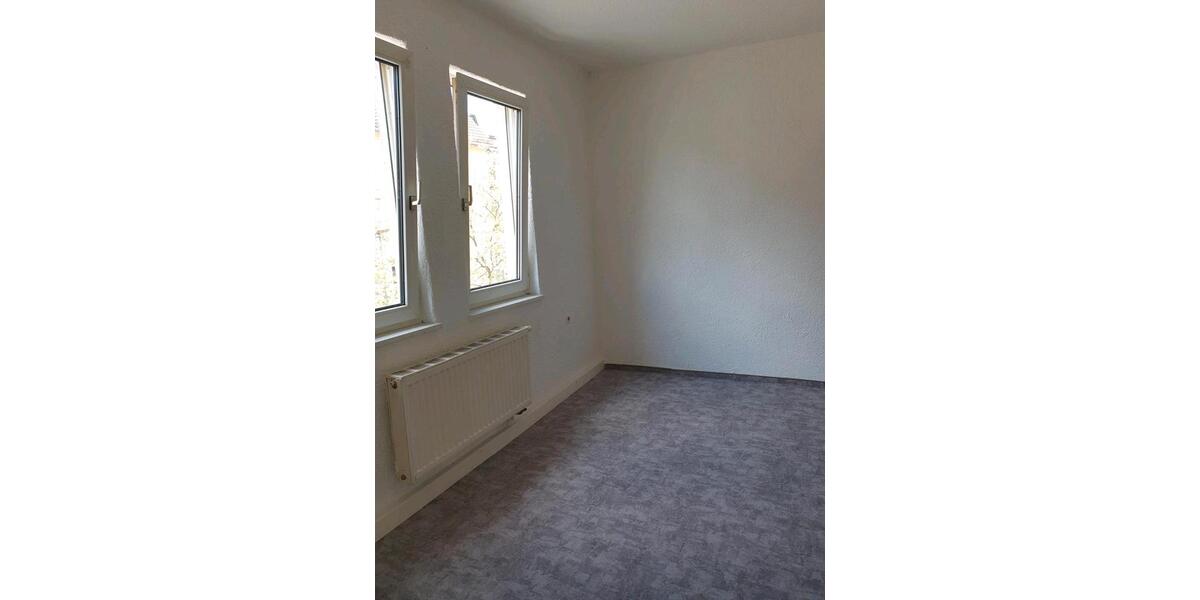 Etagenwohnung Sonneberg - 35 Zimmer, 95 m&sup2;, 800&euro; | Angebot:26254055