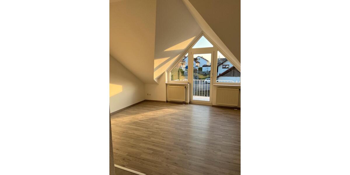 Dachgeschoßwohnung Rosenberg - 2 Zimmer, 35 m&sup2;, 400&euro; | Angebot:26048791