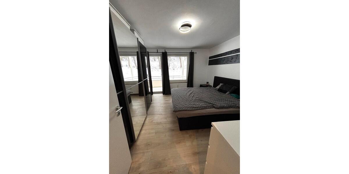 Qualität zum guten Preis von privat: Wohnen im Grünen mit Balkon 3 zimmer