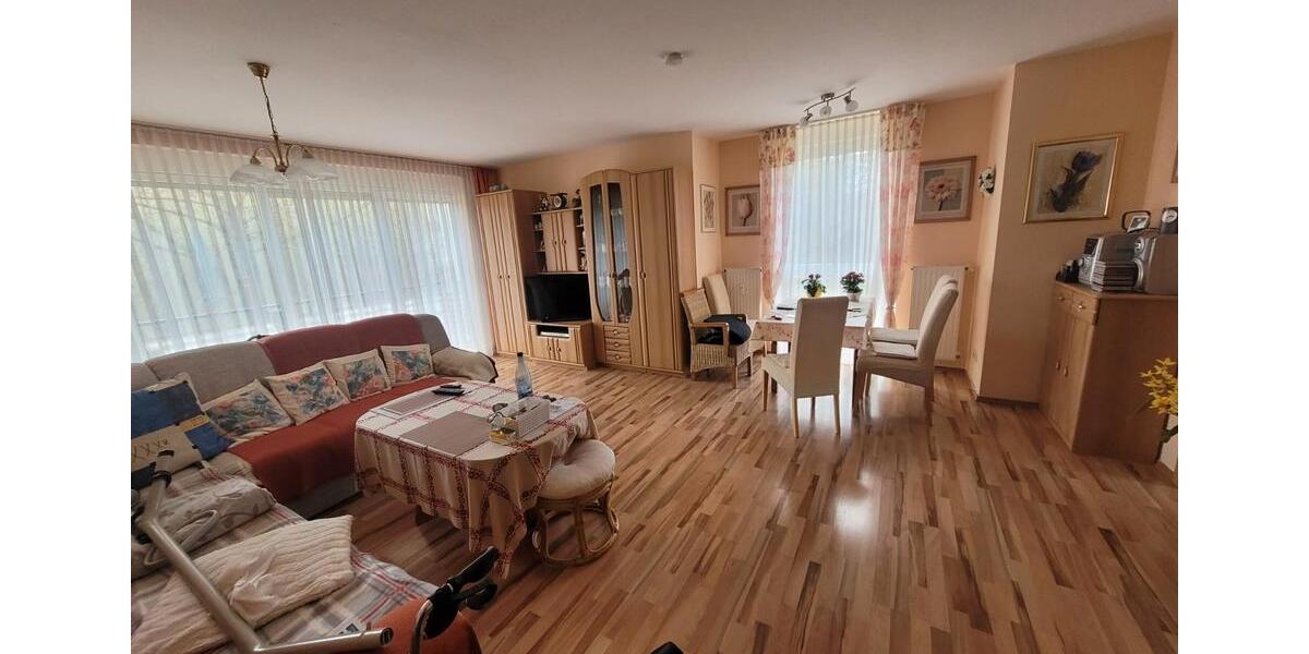 Erdgeschoßwohnung Bexbach - 3 Zimmer, 79 m&sup2;, 670&euro; | Angebot:25993381