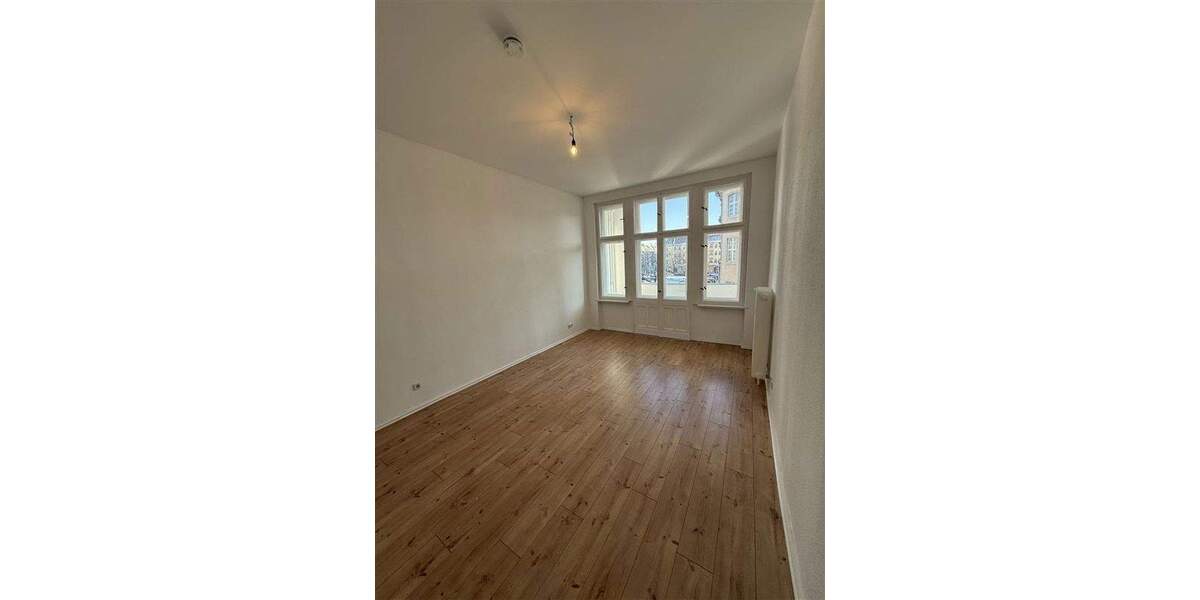 Etagenwohnung Berlin Lichtenberg - 4 Zimmer, 102 m&sup2;, 1.732&euro; | Angebot:25274363