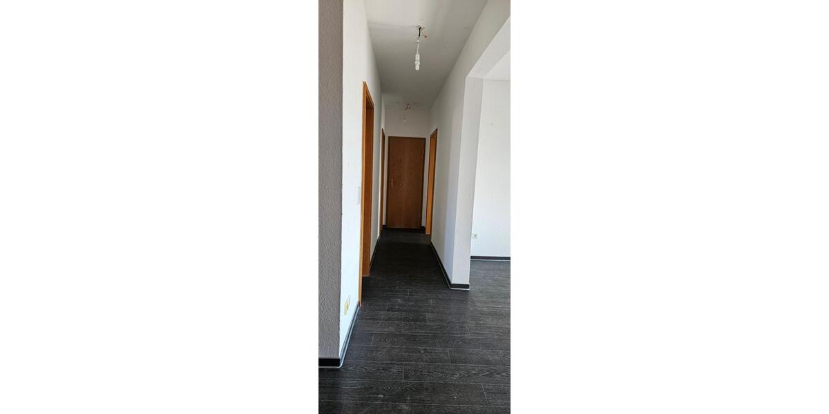 Dachgeschoßwohnung Mühlhausen (Thüringen) - 3 Zimmer, 109 m&sup2;, 810&euro; | Angebot:25975048