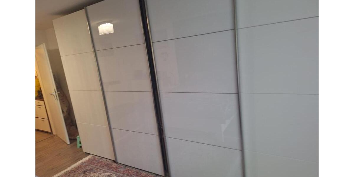Etagenwohnung Reinbek - 3 Zimmer, 87 m&sup2;, 1.300&euro; | Angebot:26622542