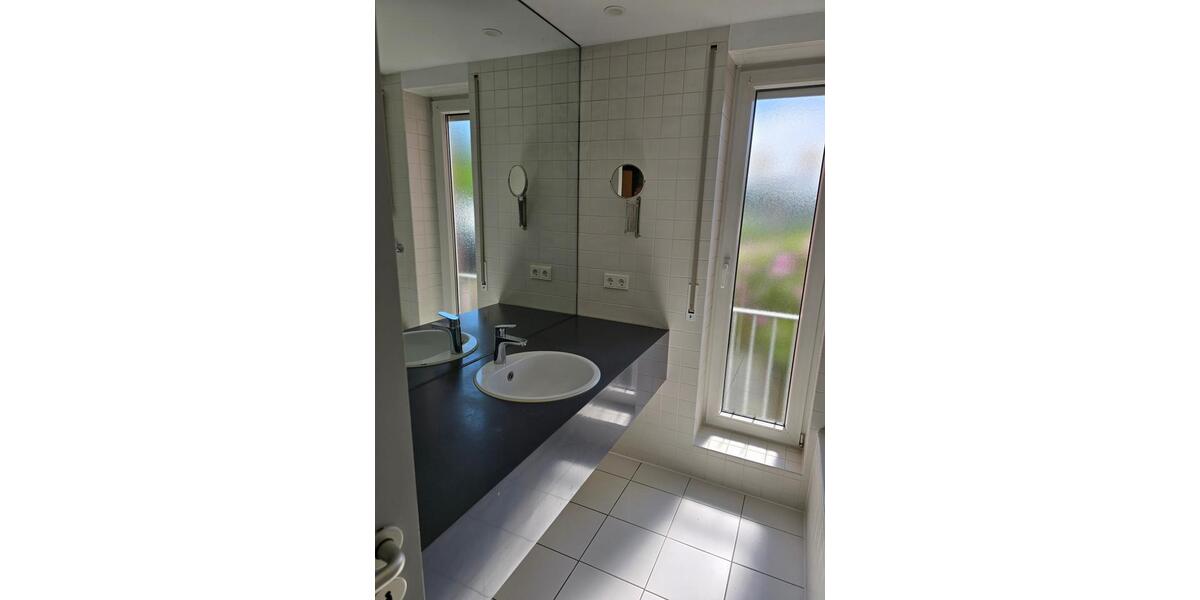 Etagenwohnung Saarbrücken Kieselhumes - 3 Zimmer, 91 m&sup2;, 1.060&euro; | Angebot:21604975